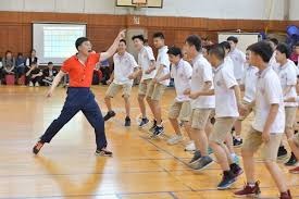 该回到